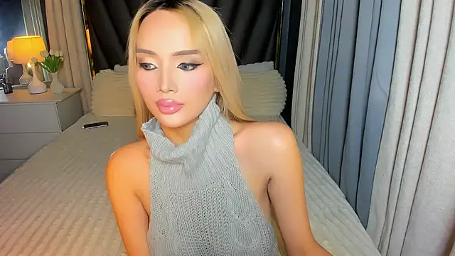 Snapshot of KylieSonique chatting on February 22, 2026, 4:59 am KylieSonique online show from February 22, 2026, 4:59 am