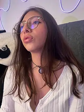 Snapshot of Dirty-Bunnyyy chatting on June 15, 2026, 3:40 am Dirty-Bunnyyy online show from June 15, 2026, 3:40 am