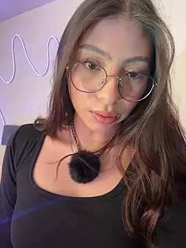 Snapshot of Dirty-Bunnyyy chatting on July 7, 2026, 5:21 am Dirty-Bunnyyy online show from July 7, 2026, 5:21 am