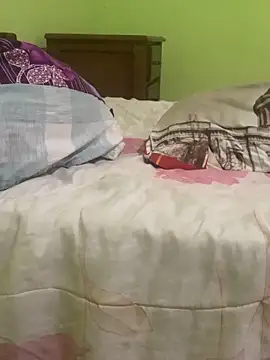 Snapshot of Femboylili chatting on October 7, 2025, 12:17 pm Femboylili online show from October 7, 2025, 12:17 pm