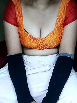 Snapshot of geetha_telugu_kan277 chatting on September 18, 2025, 7:22 am geetha telugu kan277 online show from September 18, 2025, 7:22 am