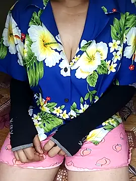 Snapshot of geetha_telugu_kan277 chatting on October 8, 2025, 3:46 pm geetha telugu kan277 online show from October 8, 2025, 3:46 pm