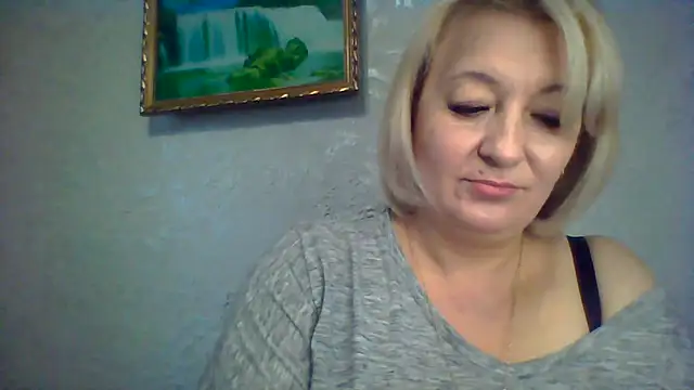 ArielXLoveresss online show from October 31, 2025, 8:22 am