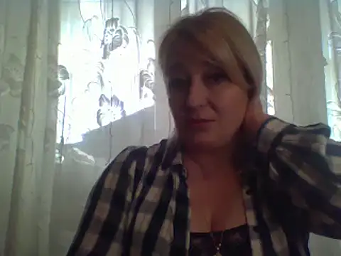 ArielXLoveresss online show from February 26, 2025, 11:32 am