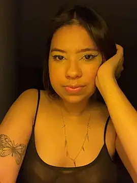 KiaraCut online show from March 27, 2026, 1:58 am