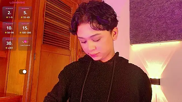 Snapshot of Dante_bre chatting on October 7, 2025, 12:06 pm Dante bre online show from October 7, 2025, 12:06 pm