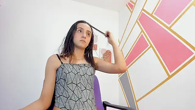 tiny molly online show from March 10, 2025, 3:09 pm