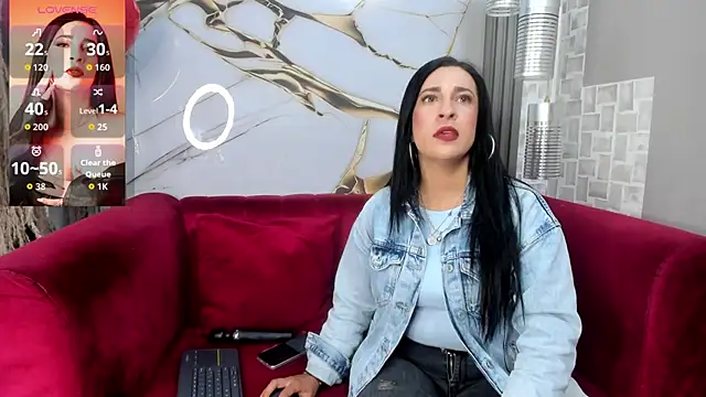 Bella williamss  online show from March 25, 2026, 7:46 pm