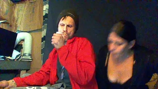 Snapshot of SillyRabbitz chatting on January 18, 2026, 5:44 am SillyRabbitz online show from January 18, 2026, 5:44 am