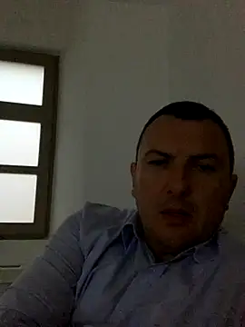 Snapshot of Mike8523 chatting on October 20, 2025, 4:36 am Mike8523 online show from October 20, 2025, 4:36 am