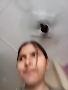 heena-3678 online show from April 14, 2026, 12:54 pm