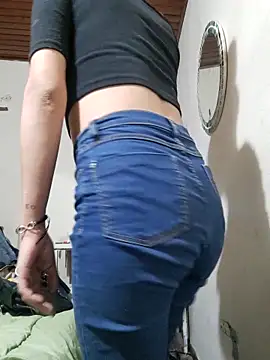 Snapshot of arimydari chatting on November 6, 2025, 6:50 am arimydari online show from November 6, 2025, 6:50 am