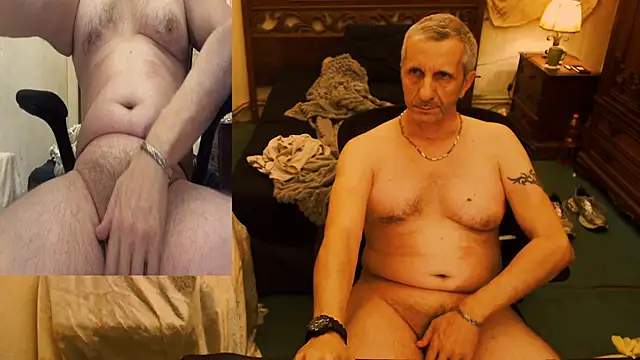 maxdaddy690 online show from October 8, 2025, 10:21 pm