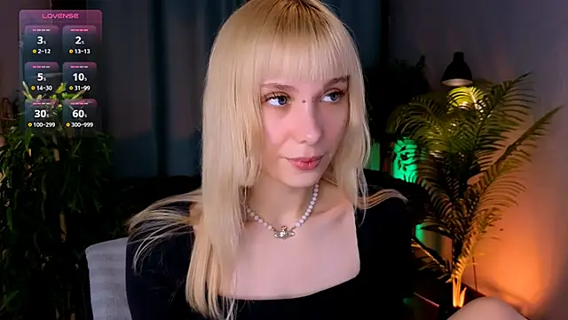 Cherry Bite online show from September 27, 2025, 10:38 pm