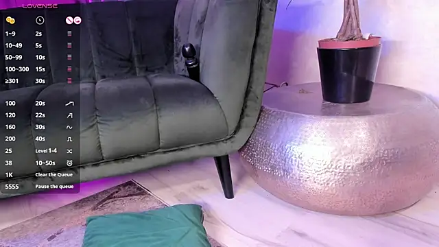 Snapshot of CutiePie69__ chatting on September 30, 2025, 7:42 pm CutiePie69   online show from September 30, 2025, 7:42 pm