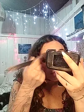 Fellyna online show from September 14, 2025, 9:15 pm