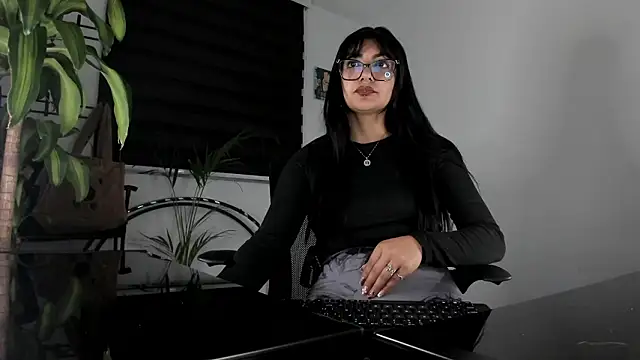 Emmaa allen online show from February 12, 2026, 1:49 am