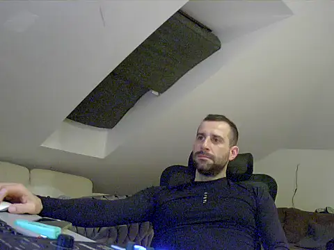 Snapshot of gryzoon chatting on November 1, 2025, 7:41 pm gryzoon online show from November 1, 2025, 7:41 pm