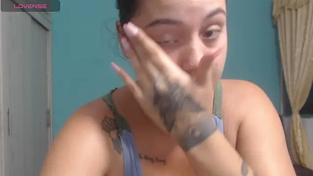 Anthonela Queen online show from January 15, 2026, 1:53 am