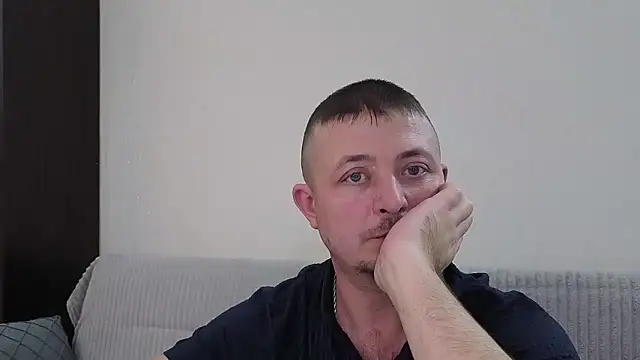  KissMyAss  online show from January 13, 2026, 11:30 pm