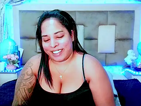 Snapshot of indiantopaz694u chatting on October 3, 2025, 4:14 am indiantopaz694u online show from October 3, 2025, 4:14 am