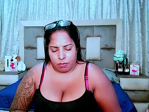 Snapshot of indiantopaz694u chatting on March 22, 2025, 10:28 am indiantopaz694u online show from March 22, 2025, 10:28 am