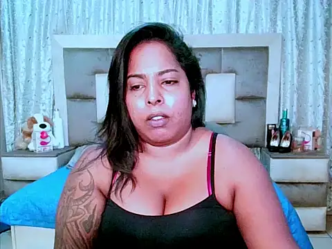 Snapshot of indiantopaz694u chatting on March 10, 2025, 4:49 am indiantopaz694u online show from March 10, 2025, 4:49 am