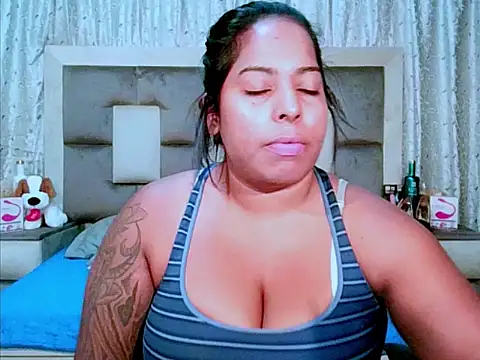 Snapshot of indiantopaz694u chatting on March 1, 2025, 3:32 am indiantopaz694u online show from March 1, 2025, 3:32 am