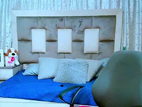 Snapshot of indiantopaz694u chatting on March 15, 2025, 10:35 am indiantopaz694u online show from March 15, 2025, 10:35 am