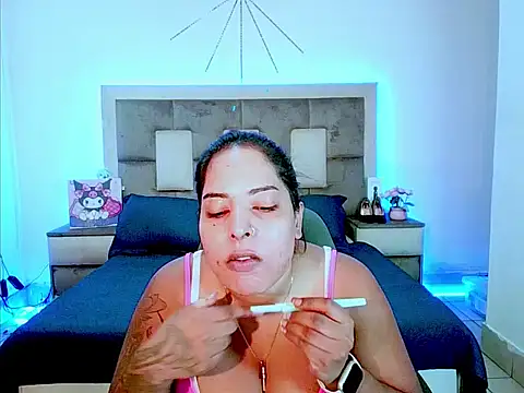 indiantopaz694u online show from March 18, 2026, 4:26 am