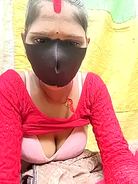 Snapshot of Chhavi_Chadha chatting on September 19, 2025, 7:34 am Chhavi Chadha online show from September 19, 2025, 7:34 am