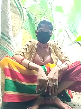 Snapshot of Chhavi_Chadha chatting on September 27, 2025, 6:41 am Chhavi Chadha online show from September 27, 2025, 6:41 am