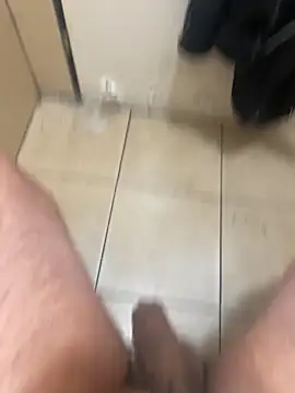 Snapshot of Alexander18edd chatting on October 27, 2025, 2:07 pm Alexander18edd online show from October 27, 2025, 2:07 pm