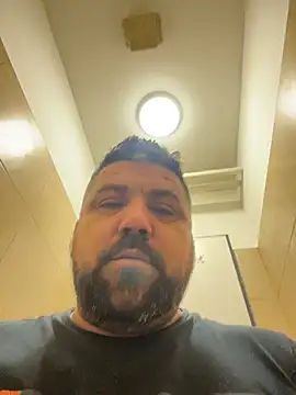 Snapshot of Alexander18edd chatting on February 13, 2026, 1:33 pm Alexander18edd online show from February 13, 2026, 1:33 pm