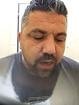 Snapshot of Alexander18edd chatting on October 11, 2025, 8:15 am Alexander18edd online show from October 11, 2025, 8:15 am