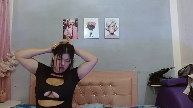 Snapshot of Alma_Meza chatting on February 17, 2026, 1:19 pm Alma Meza online show from February 17, 2026, 1:19 pm