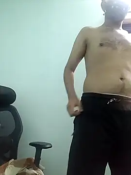 cuteboyhot18 online show from March 19, 2025, 10:00 am