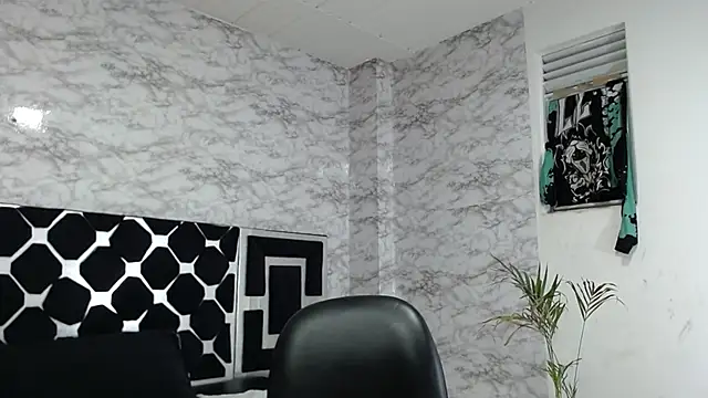 Maximoherrera 16 online show from February 27, 2025, 10:01 am