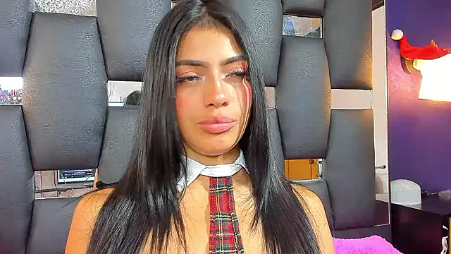 EMYCLARK01 online show from January 9, 2026, 3:35 am