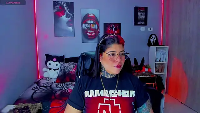 Veronika metal online show from November 10, 2025, 7:57 am