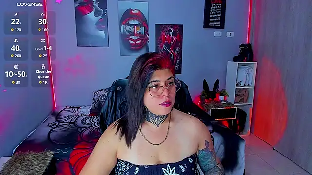 Veronika metal online show from September 22, 2025, 5:41 pm