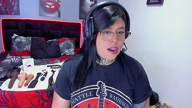 Veronika metal online show from July 21, 2026, 10:22 pm
