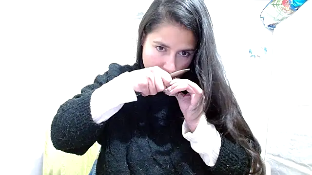 Snapshot of Escarcha-blue chatting on February 3, 2026, 2:53 am Escarcha-blue online show from February 3, 2026, 2:53 am