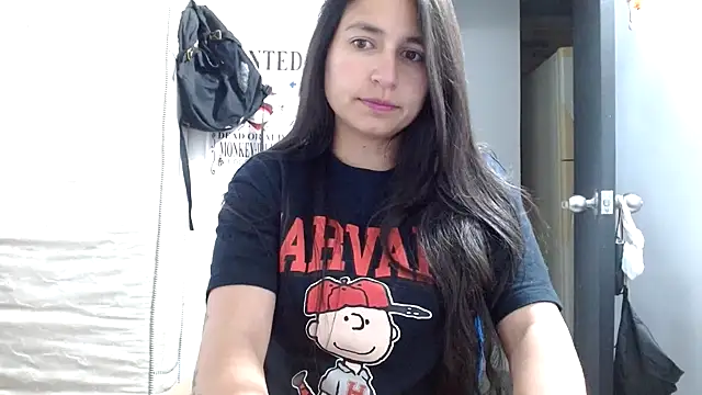 Snapshot of Escarcha-blue chatting on October 21, 2025, 4:56 am Escarcha-blue online show from October 21, 2025, 4:56 am