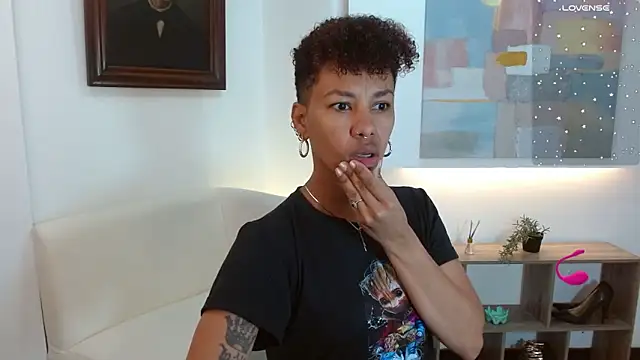 Snapshot of anahi_macys chatting on September 24, 2025, 11:17 am anahi macys online show from September 24, 2025, 11:17 am