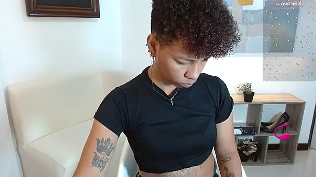 Snapshot of anahi_macys chatting on October 1, 2025, 11:14 am anahi macys online show from October 1, 2025, 11:14 am