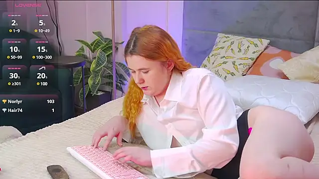 Snapshot of Eva_Starlight chatting on February 27, 2025, 7:08 am Eva Starlight online show from February 27, 2025, 7:08 am