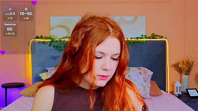 Snapshot of Eva_Starlight chatting on October 4, 2025, 5:42 am Eva Starlight online show from October 4, 2025, 5:42 am