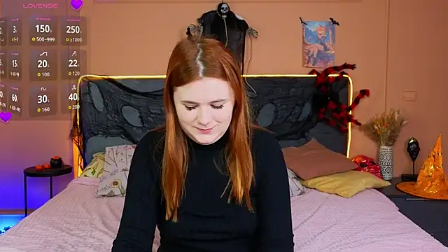 Snapshot of Eva_Starlight chatting on October 22, 2025, 4:12 am Eva Starlight online show from October 22, 2025, 4:12 am