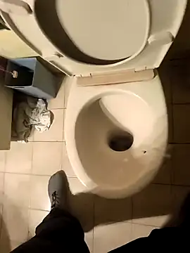 Snapshot of Andros1975 chatting on September 28, 2025, 10:39 pm Andros1975 online show from September 28, 2025, 10:39 pm